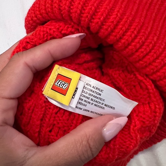 Lego beanie - Picture 3 of 3